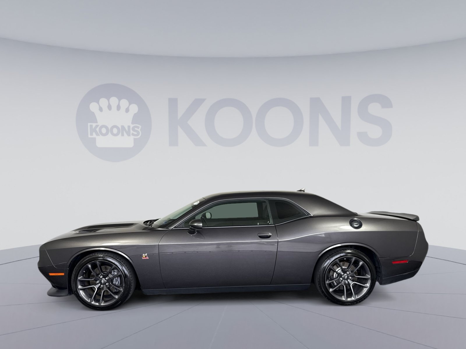 Used 2021 Dodge Challenger R/T Scat Pack RWD image 2