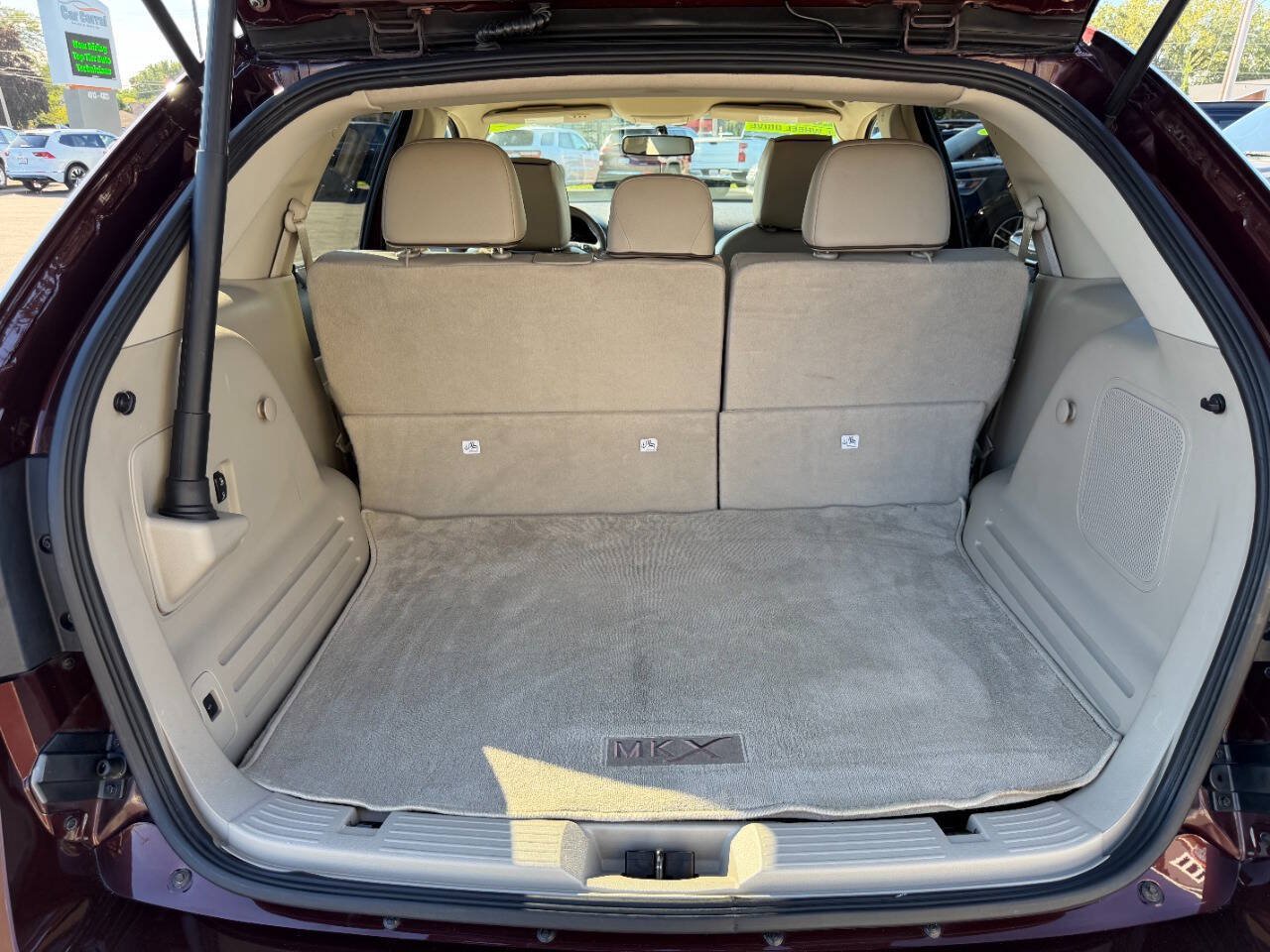 Used 2012 Lincoln MKX AWD image 13