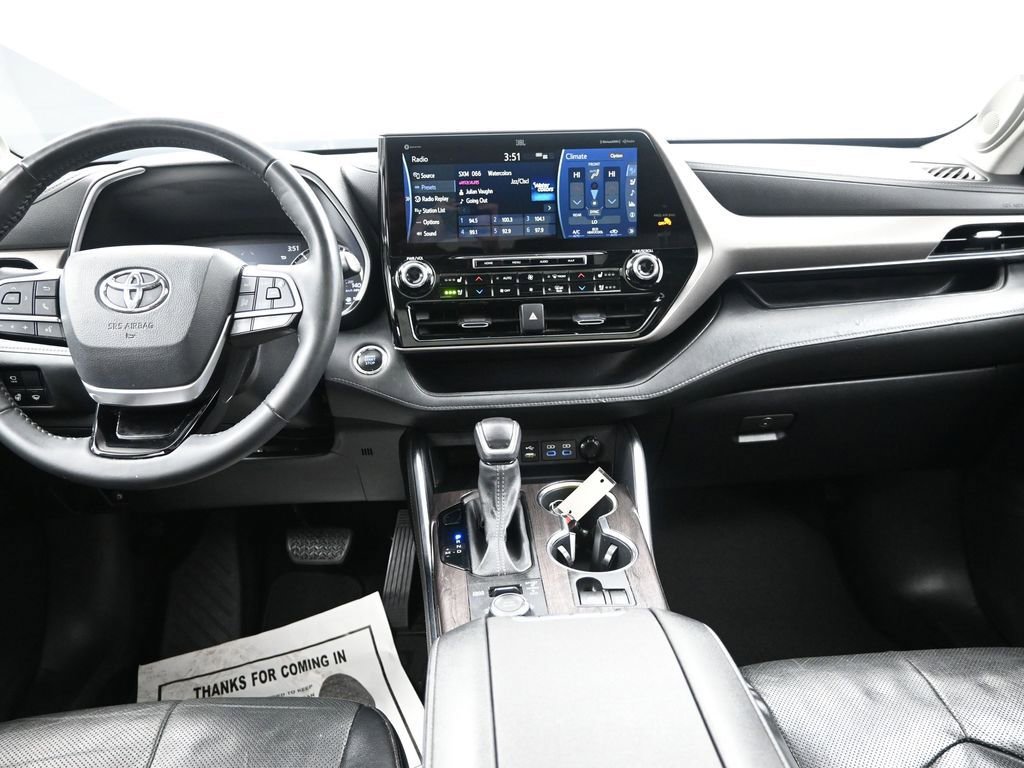 Used 2022 Toyota Highlander Limited image 36