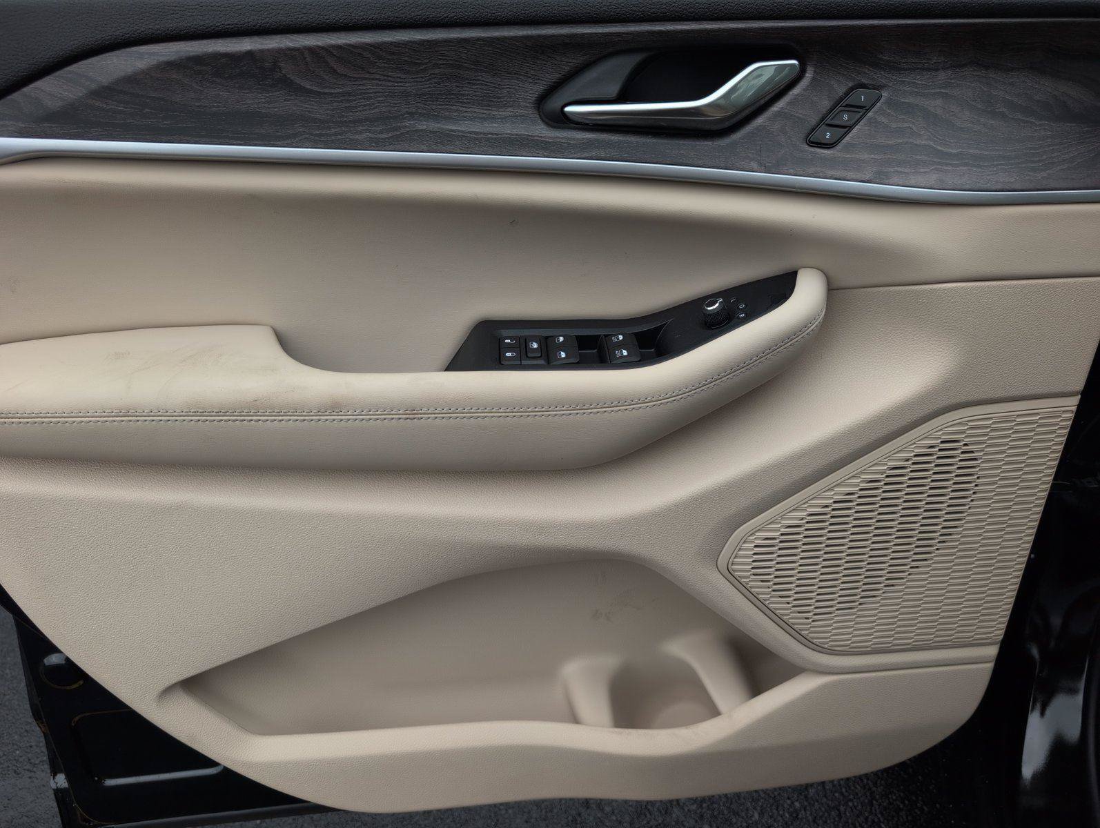 New 2026 Jeep Grand Cherokee Limited w/ Luxury Tech Group II RWD image 19