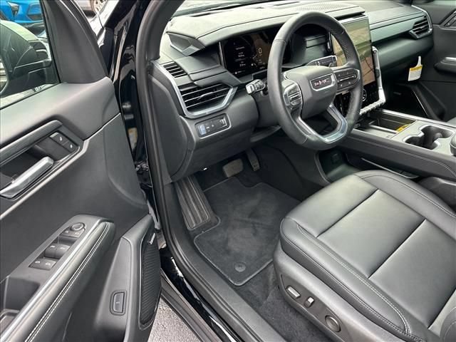 Certified 2026 GMC Acadia Elevation w/ Elevation Premium Package FWD image 15