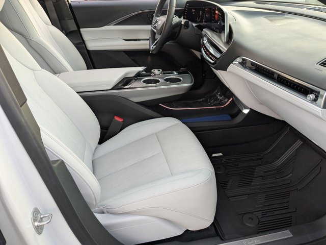 Used 2024 Cadillac Lyriq Sport AWD/4WD image 22