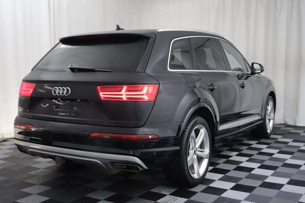 Used 2019 Audi Q7 3.0T Prestige w/ Prestige Package AWD/4WD image 18