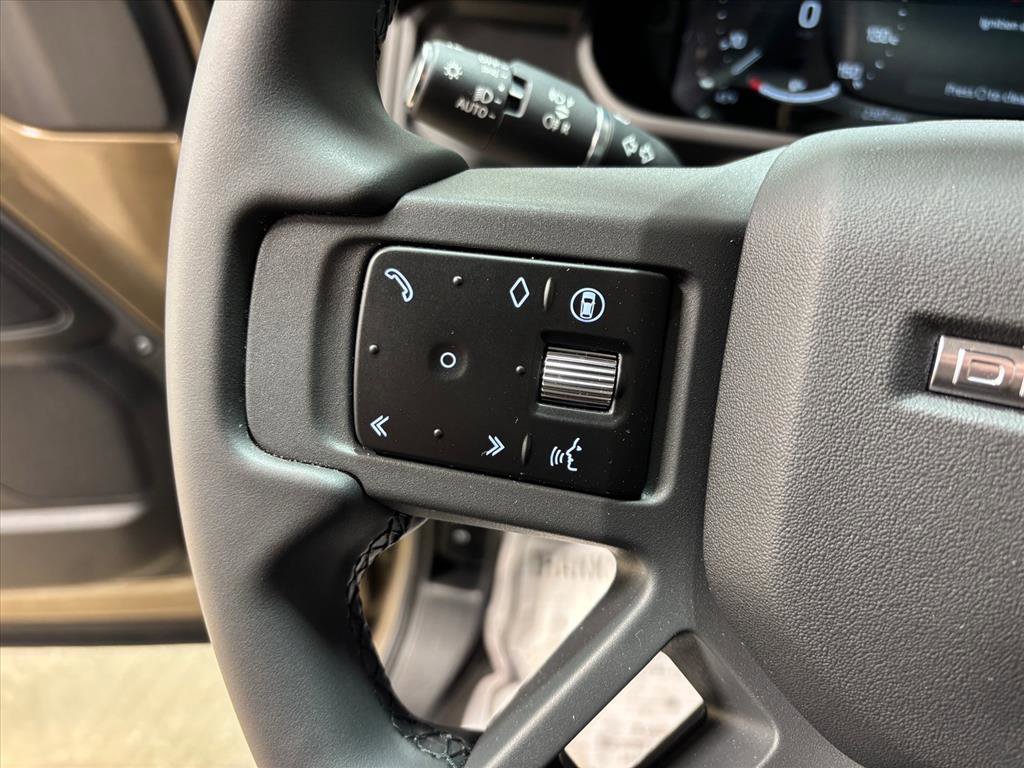 Used 2026 Land Rover Defender 110 S image 21