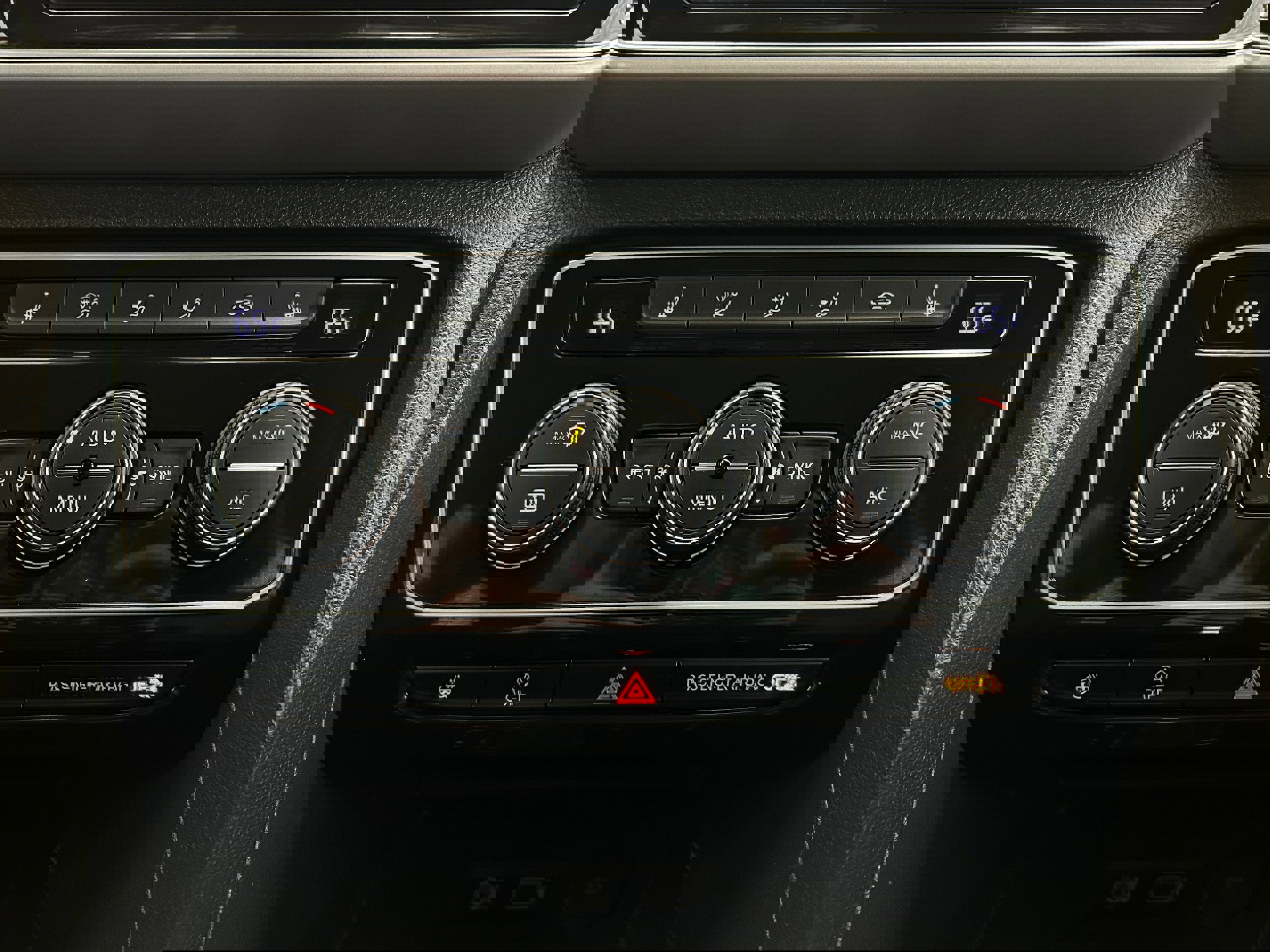 Used 2019 Volkswagen Atlas SEL R-Line image 10