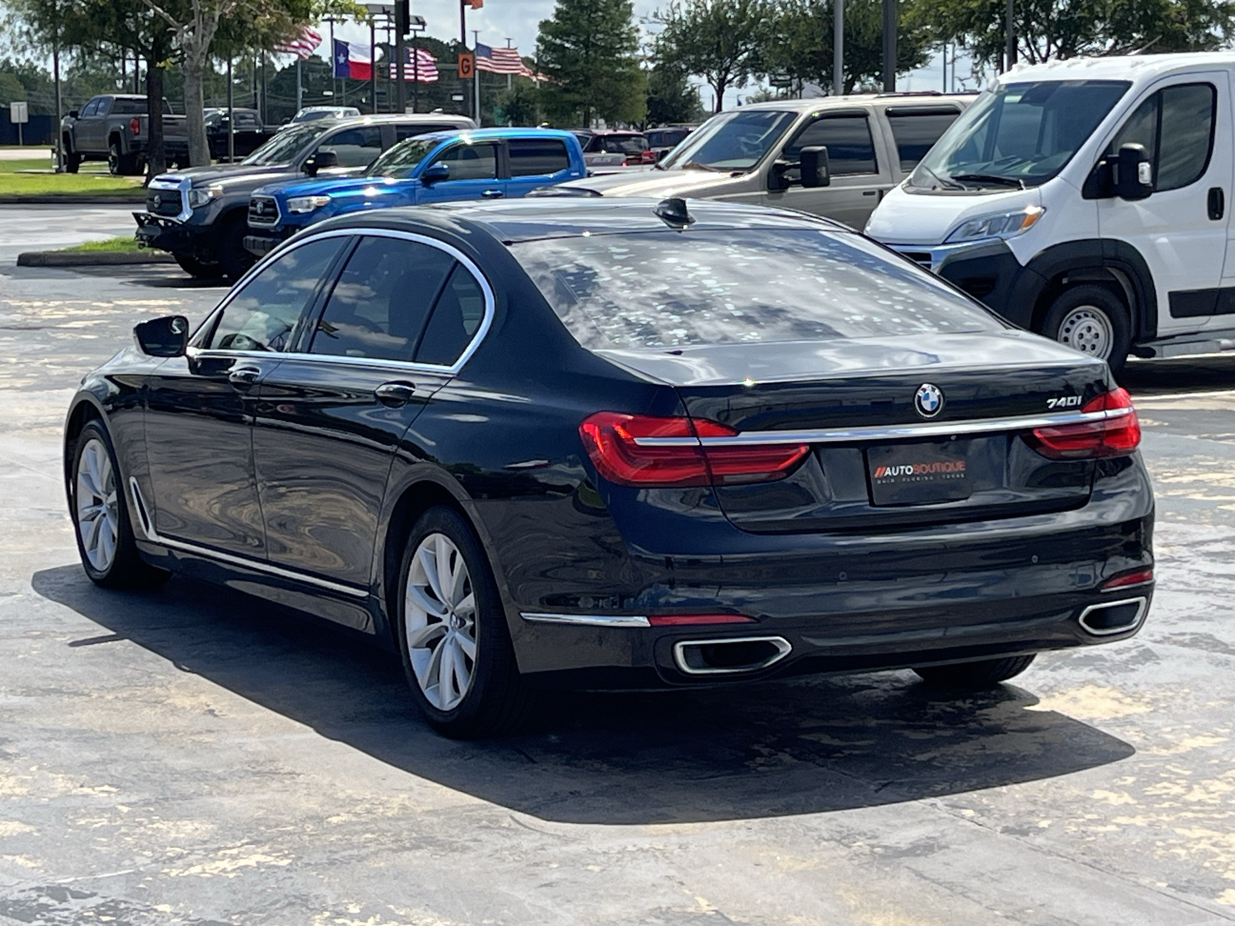 Used 2018 BMW 740i RWD image 13