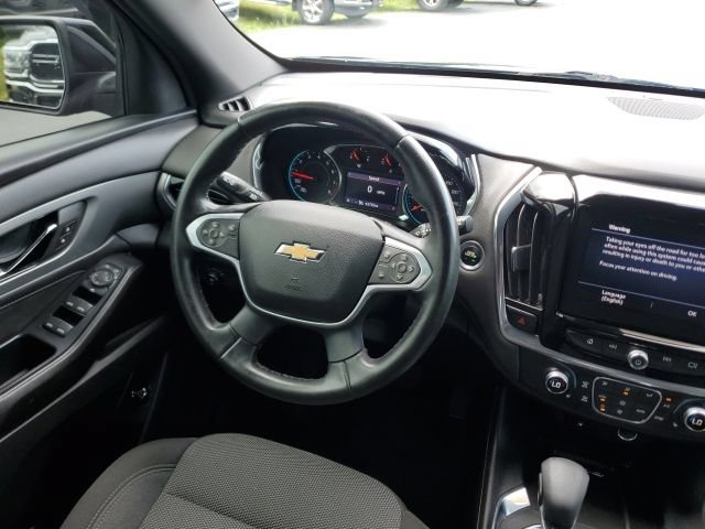 Used 2023 Chevrolet Traverse LT AWD/4WD image 17