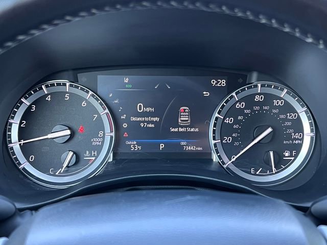 Used 2022 Toyota Highlander XLE AWD/4WD image 19