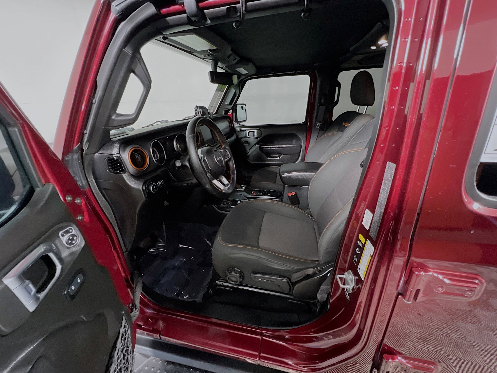 Used 2022 Jeep Gladiator Mojave AWD/4WD image 15