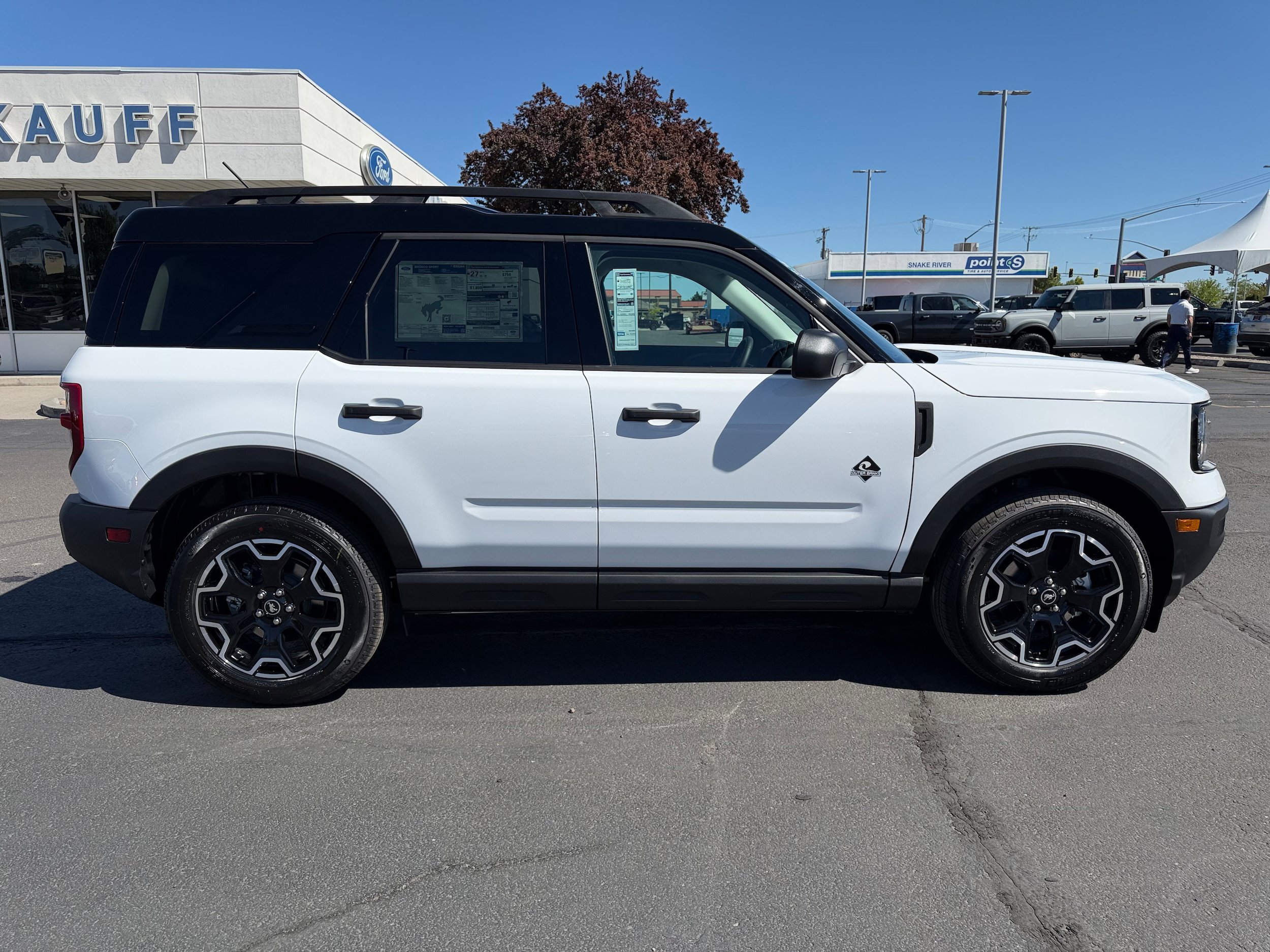 New 2026 Ford Bronco Sport Outer Banks AWD/4WD image 2