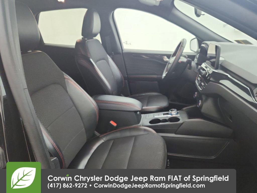 Used 2025 Ford Escape ST-Line Select image 32
