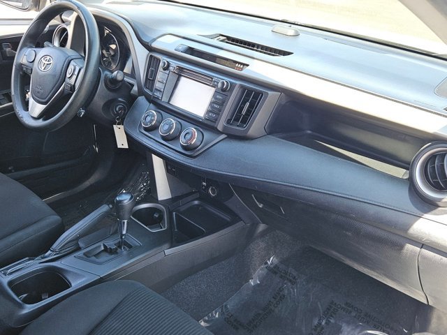 Used 2017 Toyota RAV4 LE FWD image 26