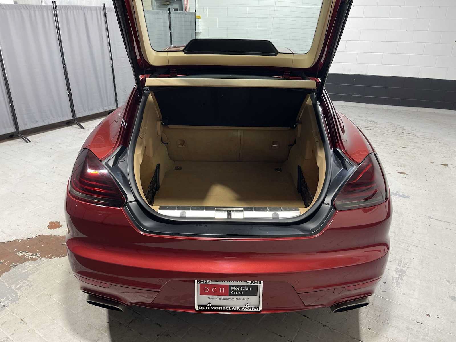 Used 2015 Porsche Panamera 4 w/ Premium Package Plus AWD/4WD image 19