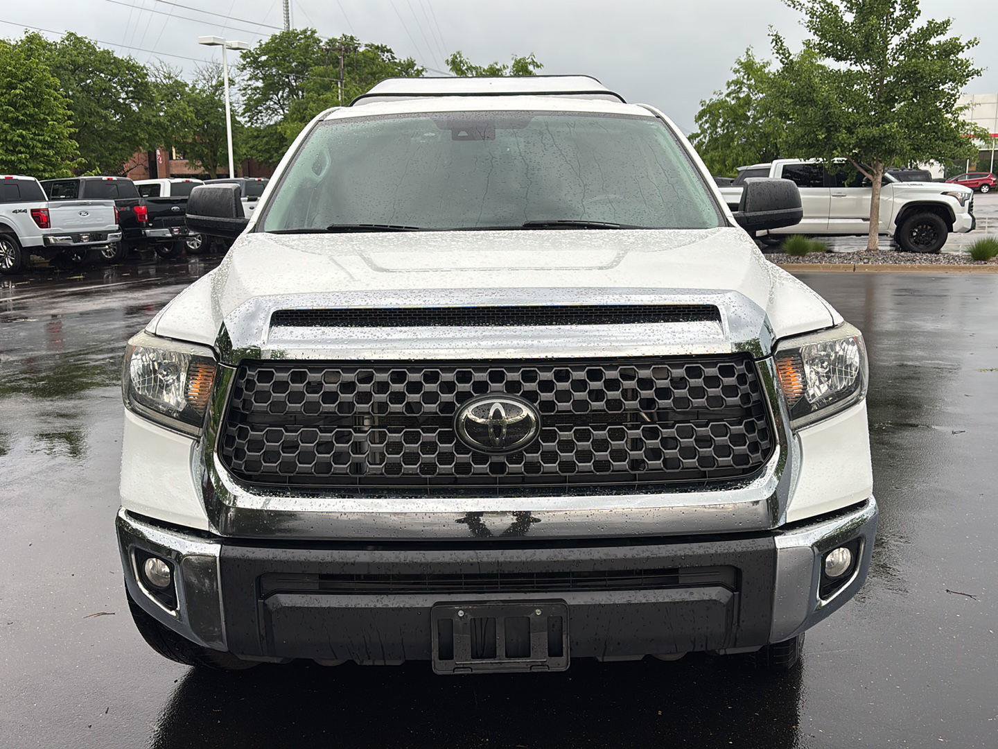 Used 2020 Toyota Tundra SR5 w/ SR5 Upgrade Package AWD/4WD image 6