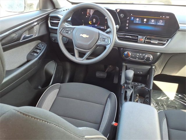 Used 2025 Chevrolet TrailBlazer LT image 5