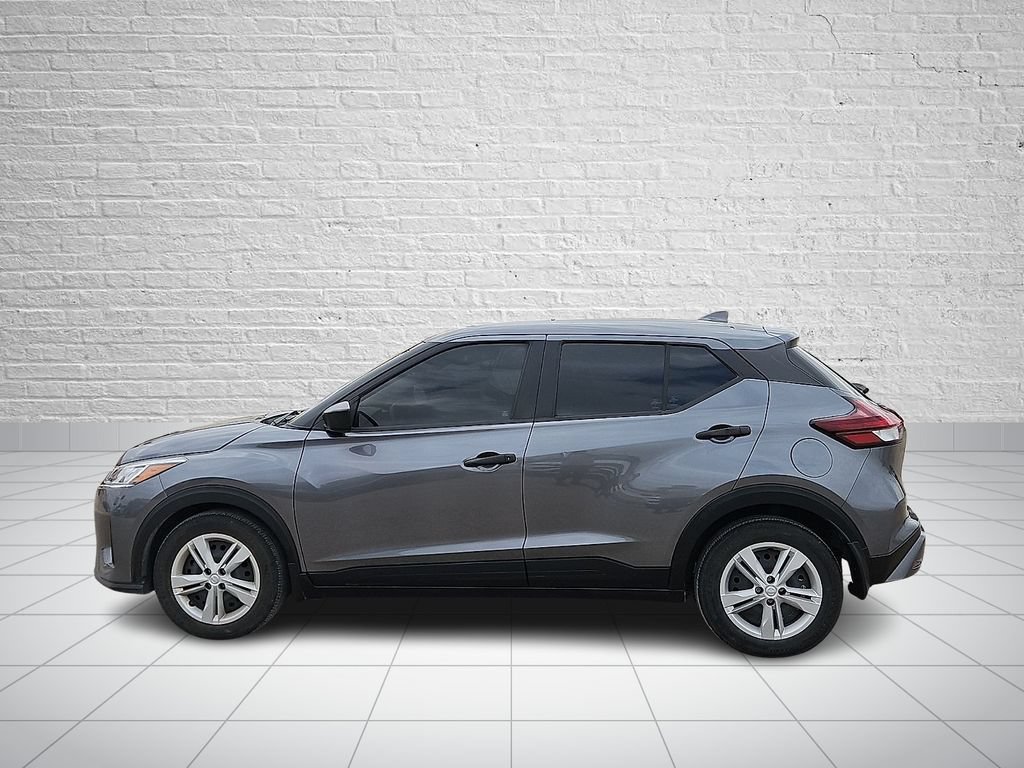 Used 2024 Nissan Kicks S FWD image 2