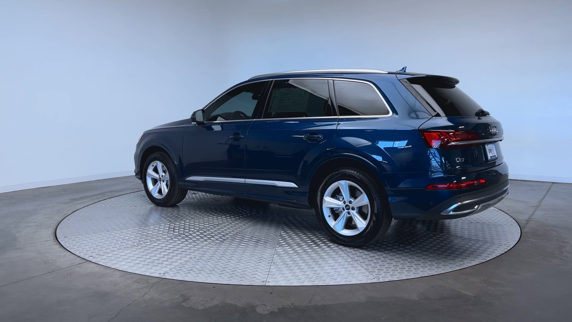 Used 2022 Audi Q7 2.0T Premium Plus w/ Premium Plus Package AWD/4WD image 6