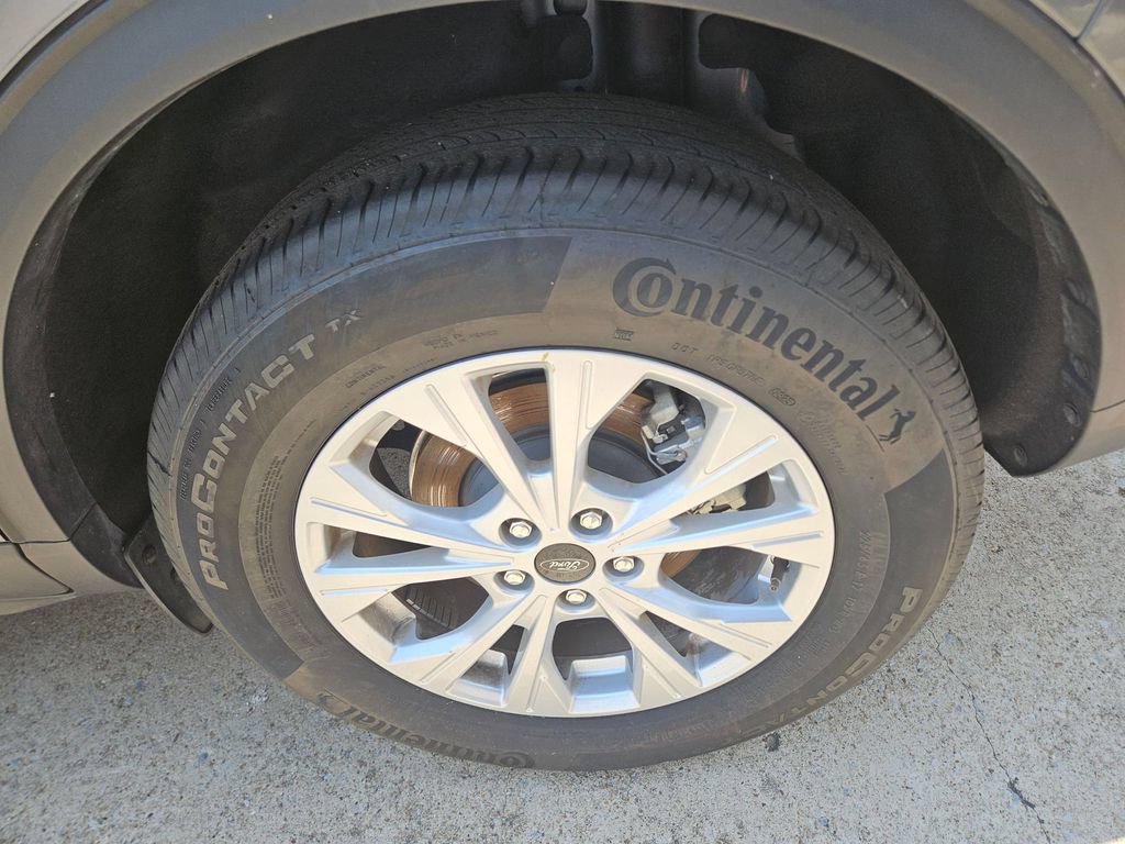 Used 2025 Ford Escape Active AWD/4WD image 25