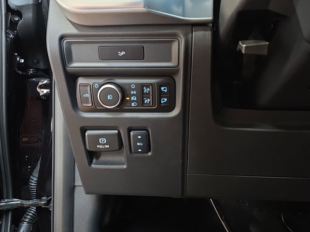 New 2026 Ford F150 Lariat w/ Equipment Group 501A Mid image 25