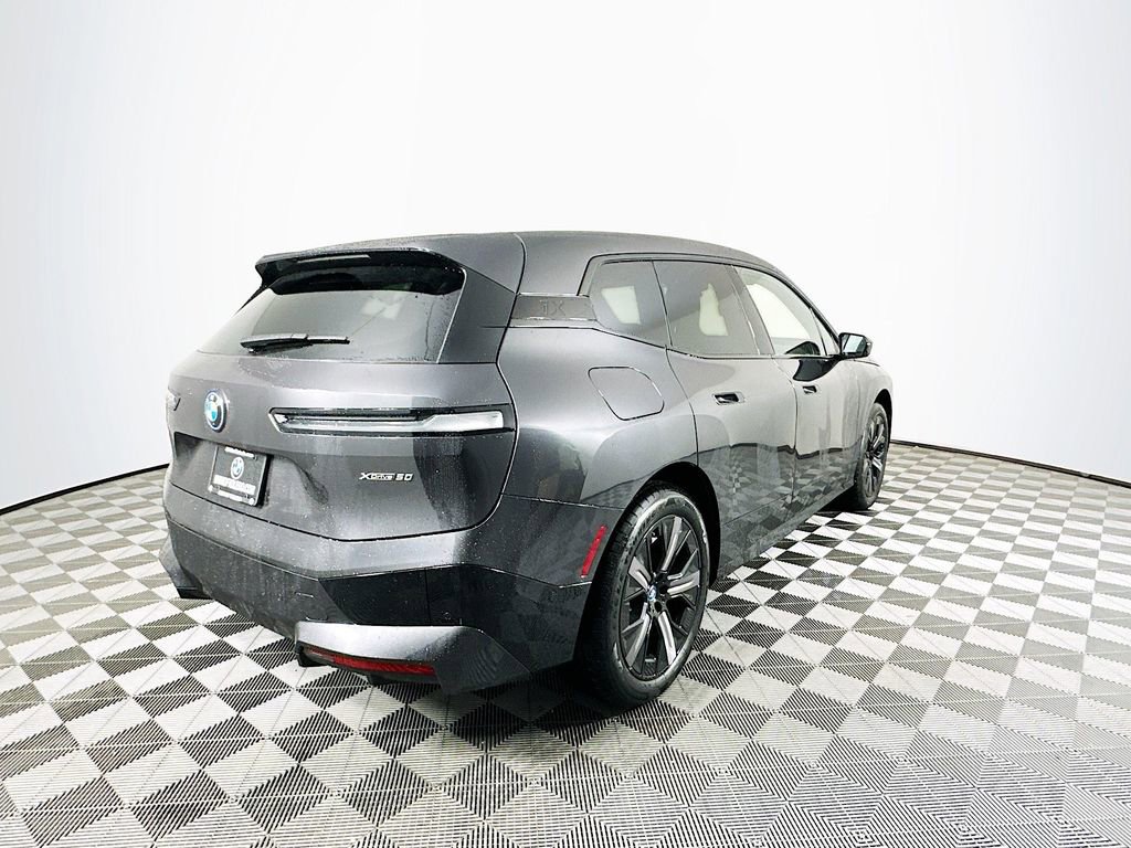 Used 2025 BMW iX xDrive50 image 8