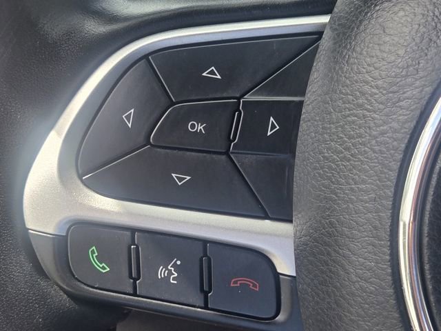 Used 2020 Jeep Compass Latitude FWD image 23