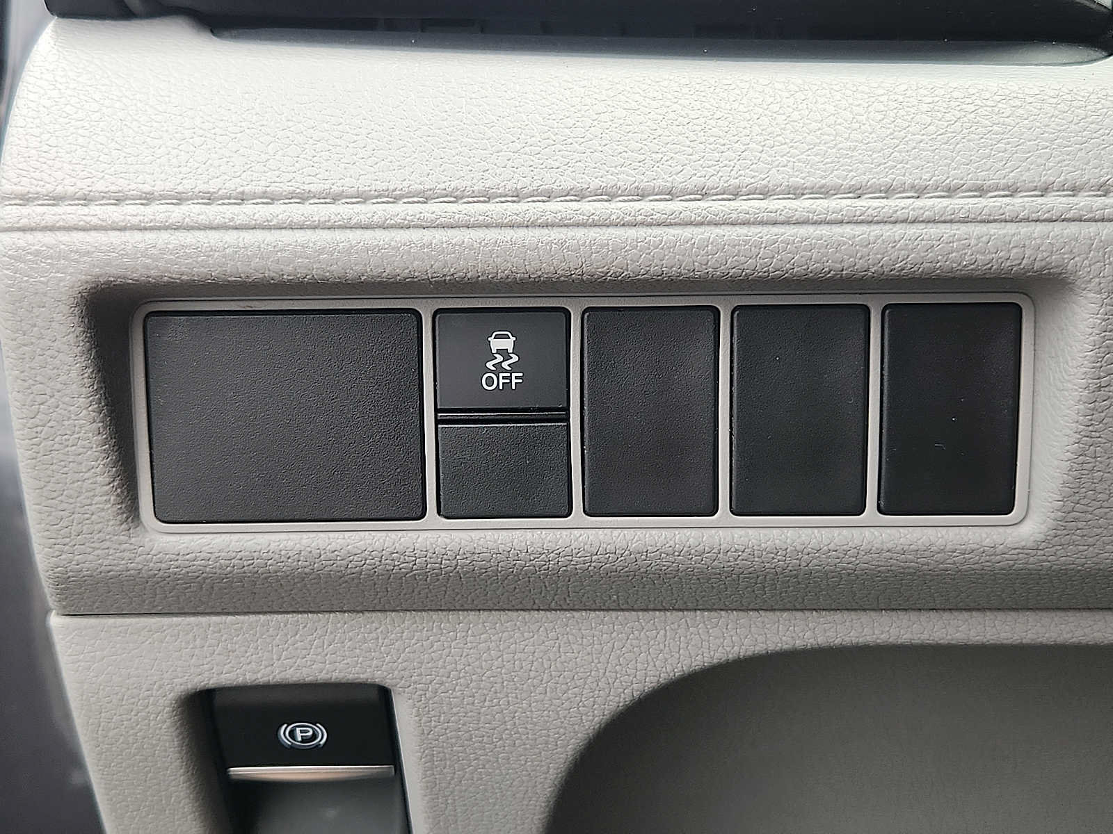 Used 2018 Honda Odyssey LX image 22