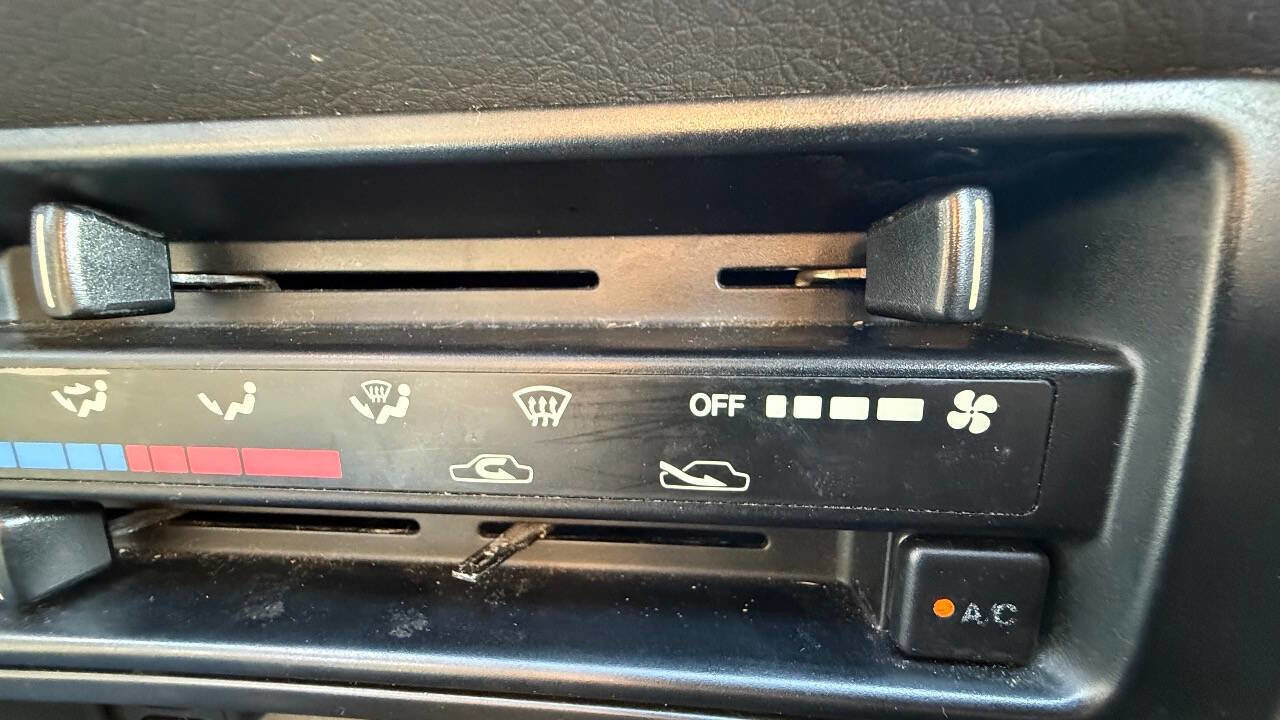 Used 1995 Geo Metro LSi image 10