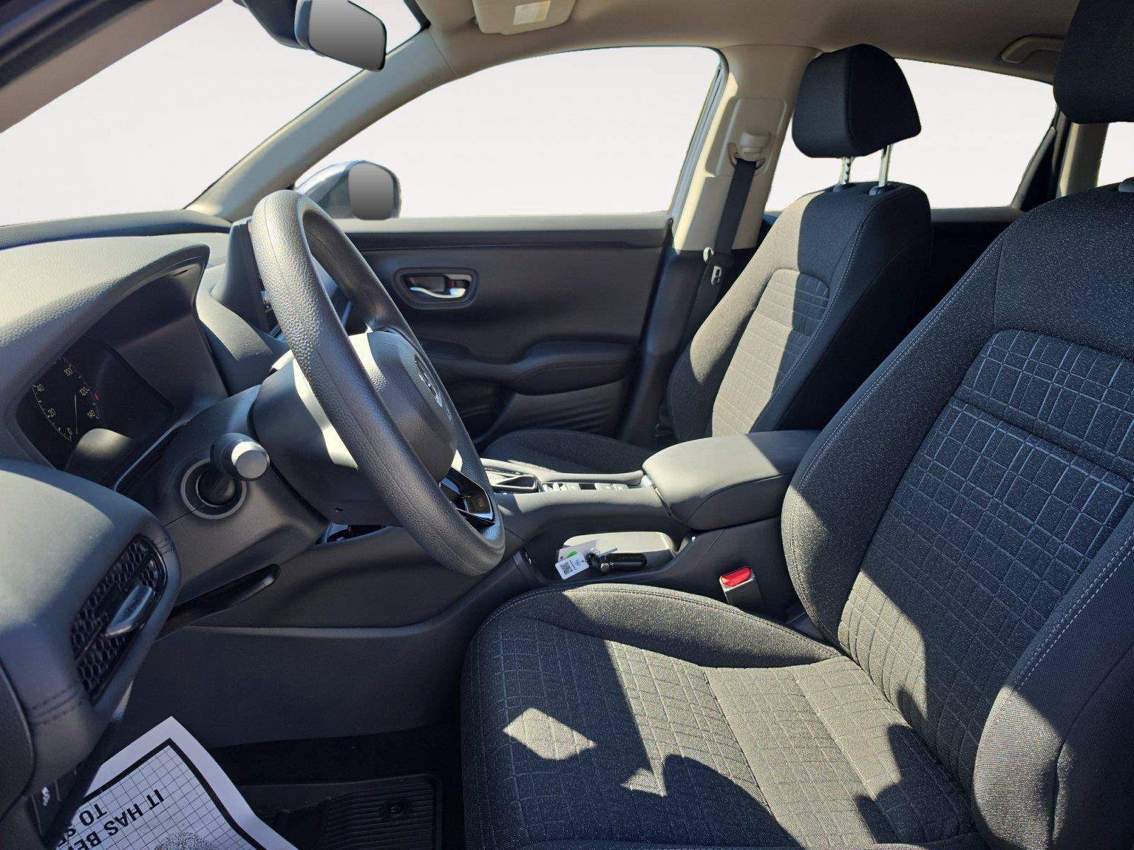 New 2027 Honda HR-V LX image 10