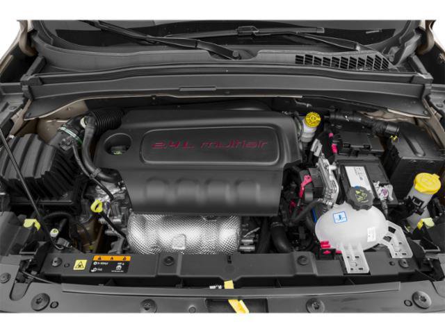 Used 2015 Jeep Renegade Latitude FWD image 16