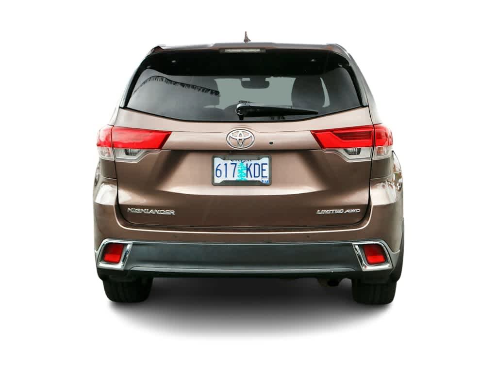Used 2017 Toyota Highlander Limited AWD/4WD image 5