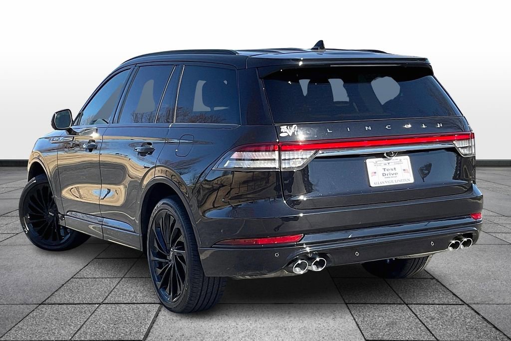 Used 2024 Lincoln Aviator Reserve w/ Equipment Group 201A image 12