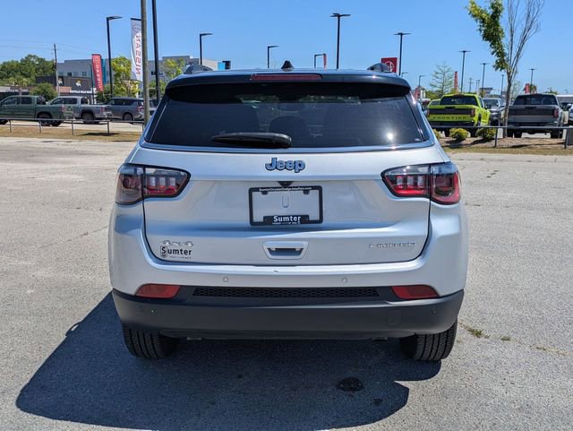 Used 2025 Jeep Compass Limited image 4