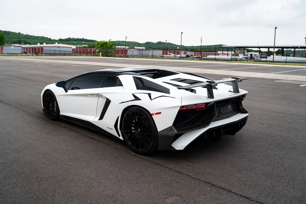 Used 2017 Lamborghini Aventador LP 750-4 Superveloce AWD/4WD image 58