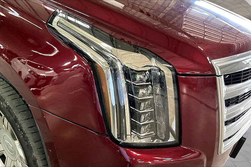 Used 2017 Cadillac Escalade Luxury RWD image 25