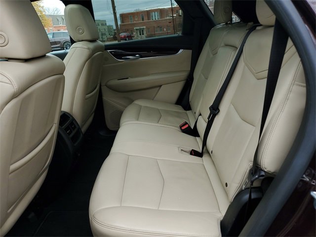 Used 2017 Cadillac XT5 Luxury w/ Driver Awareness Package image 27