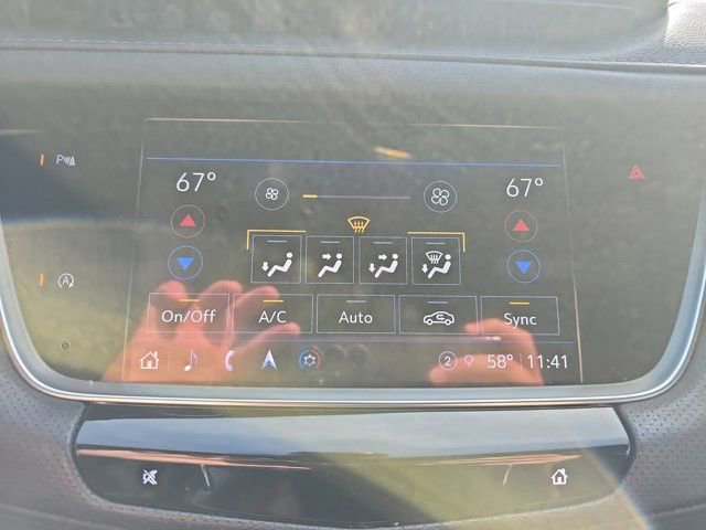 Used 2025 Cadillac XT5 Premium Luxury image 36