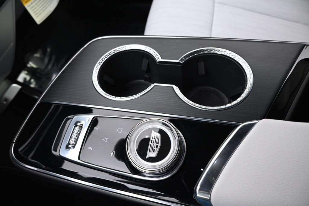 New 2026 Cadillac Lyriq Luxury AWD/4WD image 31