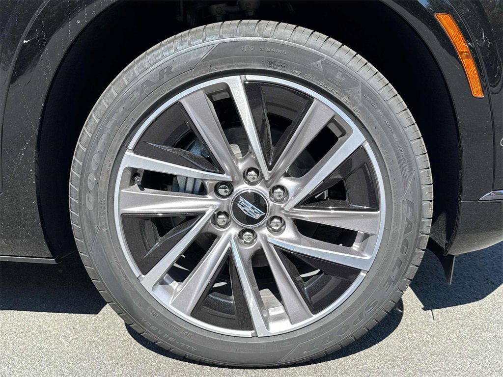 New 2026 Cadillac Vistiq Sport image 8
