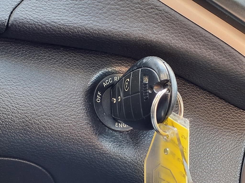 Used 2017 Jeep Cherokee Latitude w/ True North Edition image 28