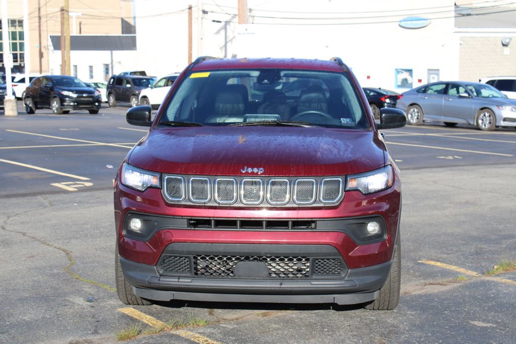 Used 2022 Jeep Compass Latitude AWD/4WD image 9