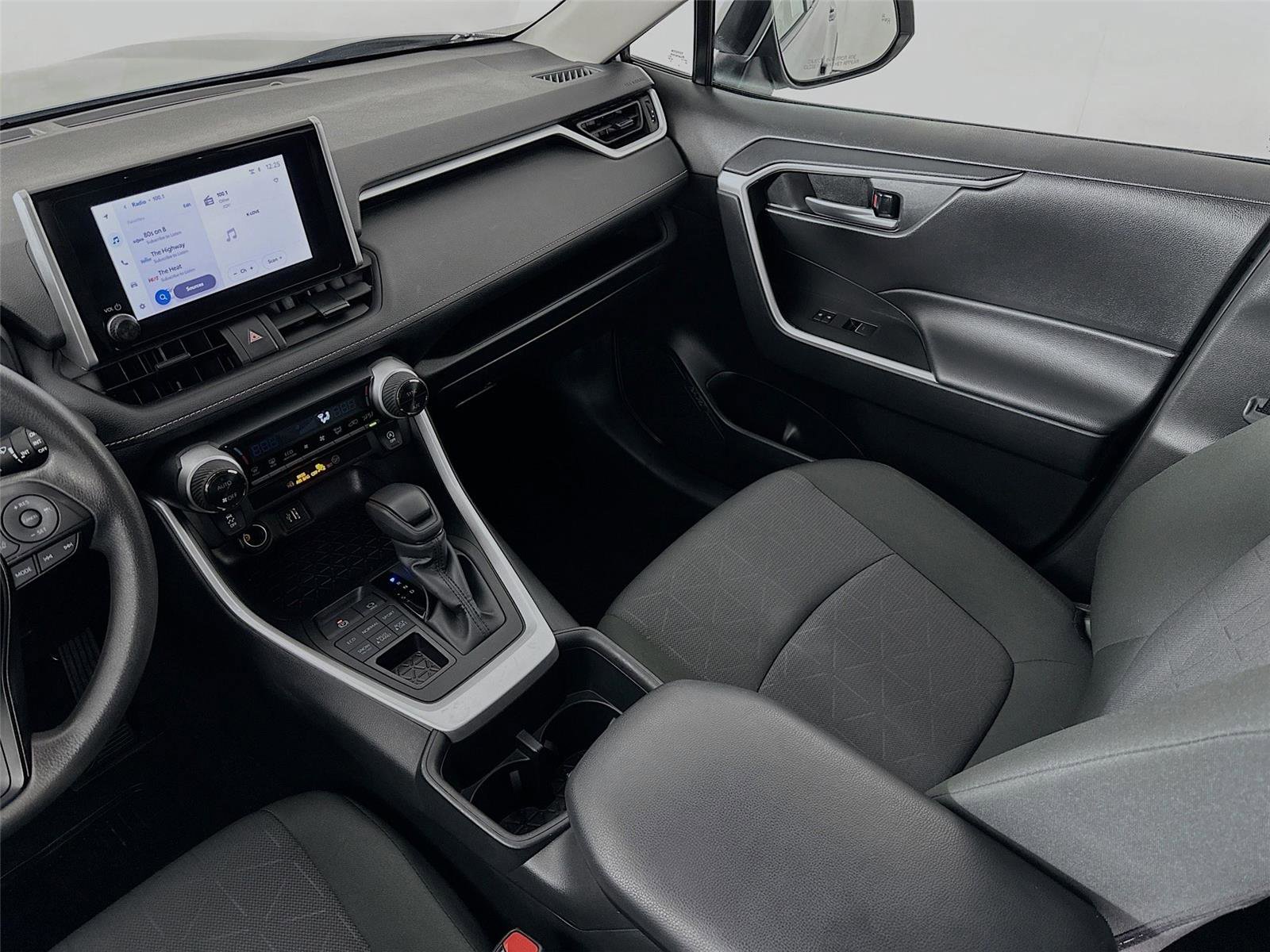 Certified 2025 Toyota RAV4 XLE image 22