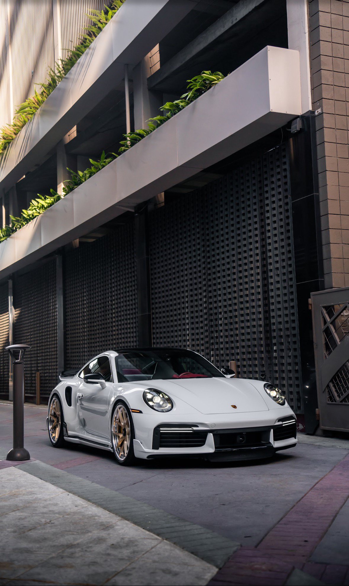 Used 2022 Porsche 911 Turbo S AWD/4WD image 3