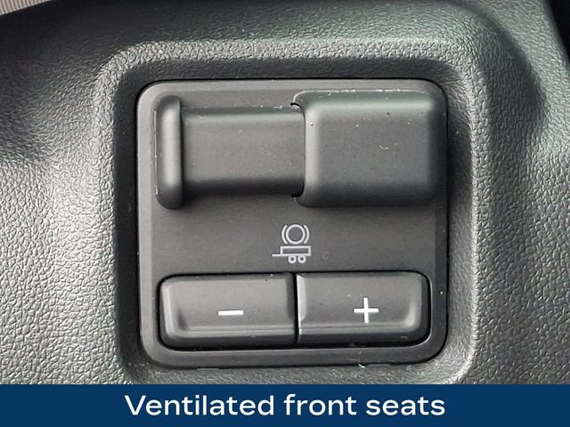 Used 2025 Chevrolet Silverado EV RST AWD/4WD image 11