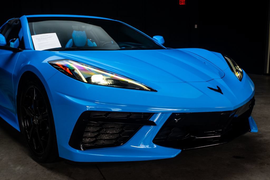 Used 2022 Chevrolet Corvette Stingray Premium Cpe w/ Battery Protection Package RWD image 8