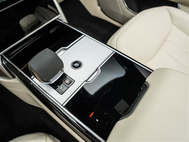 Used 2024 Land Rover Range Rover SE AWD/4WD image 26