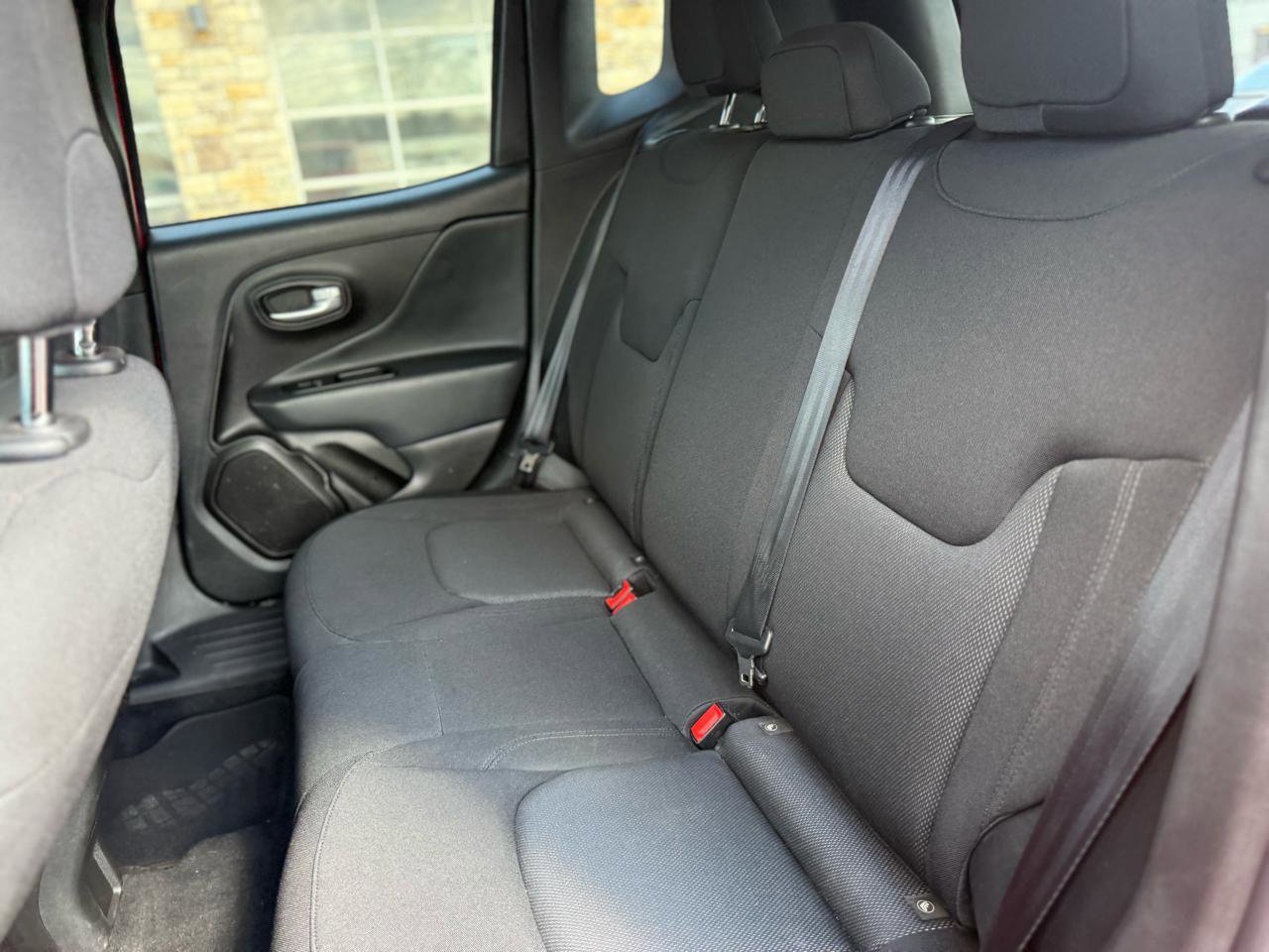 Used 2023 Jeep Renegade Latitude AWD/4WD image 14