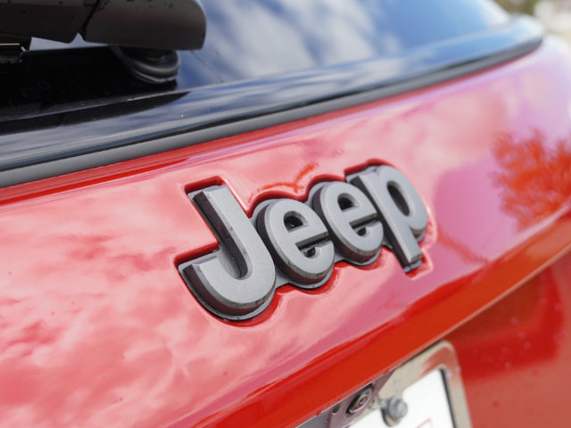 New 2026 Jeep Compass Latitude AWD/4WD image 13