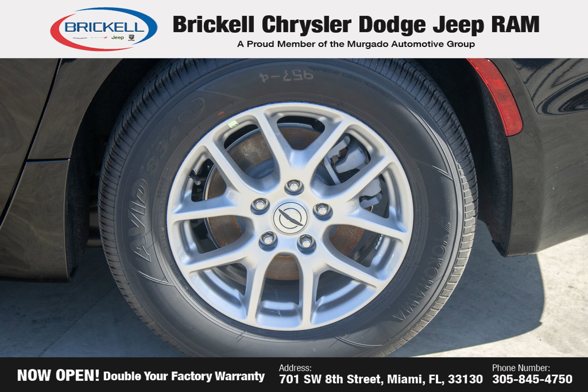 New 2025 Chrysler Pacifica Select FWD image 41
