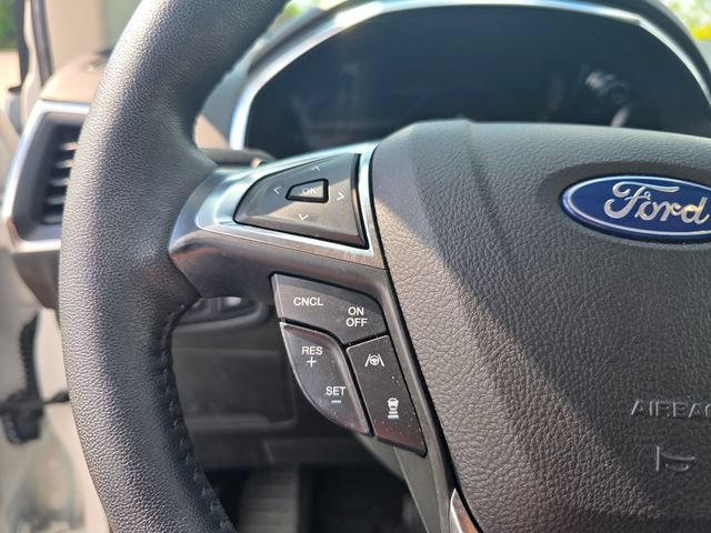 Used 2020 Ford Edge Titanium w/ Equipment Group 301A AWD/4WD image 31