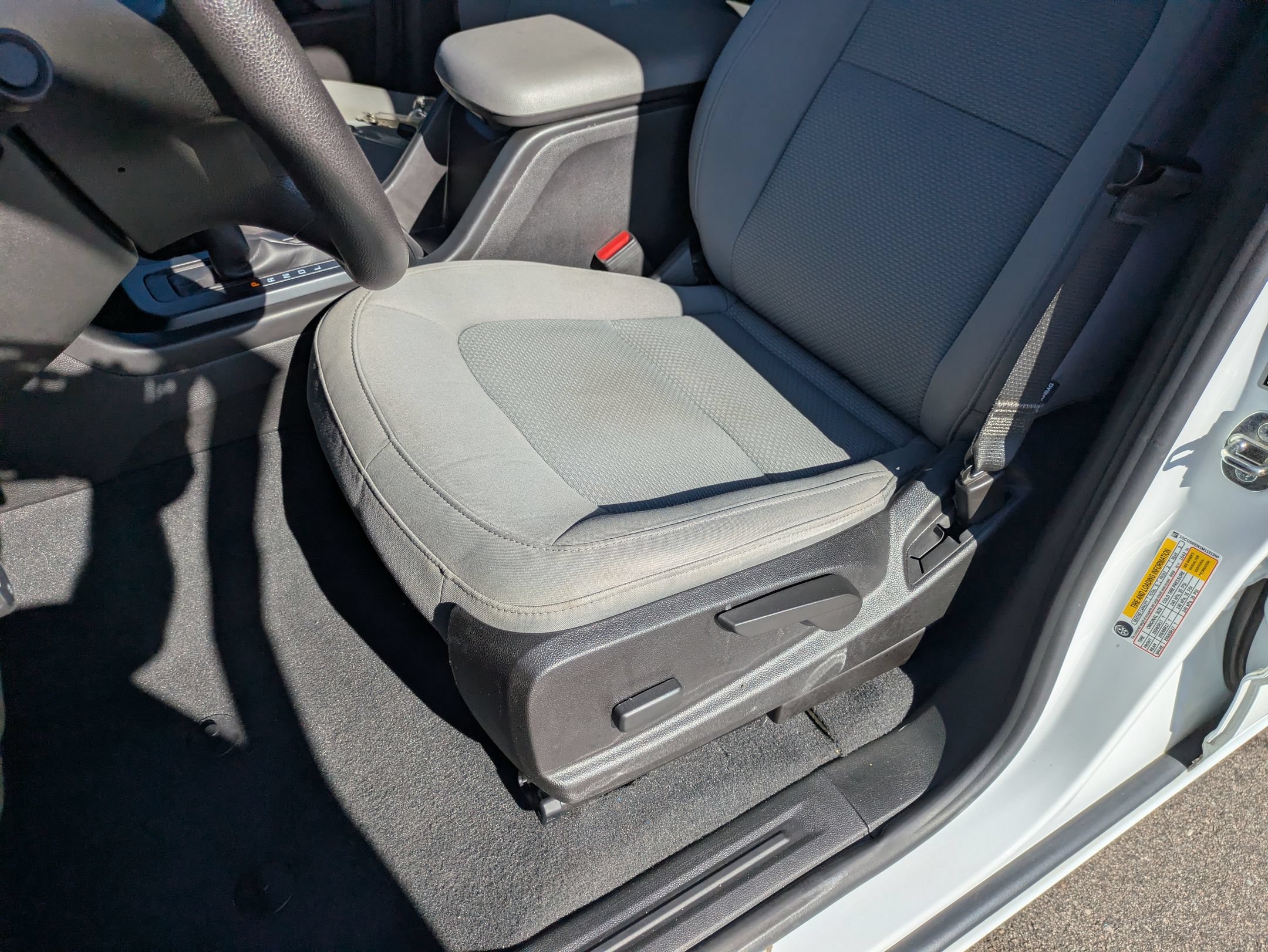 Used 2021 Chevrolet Colorado W/T w/ WT Convenience Package RWD image 13